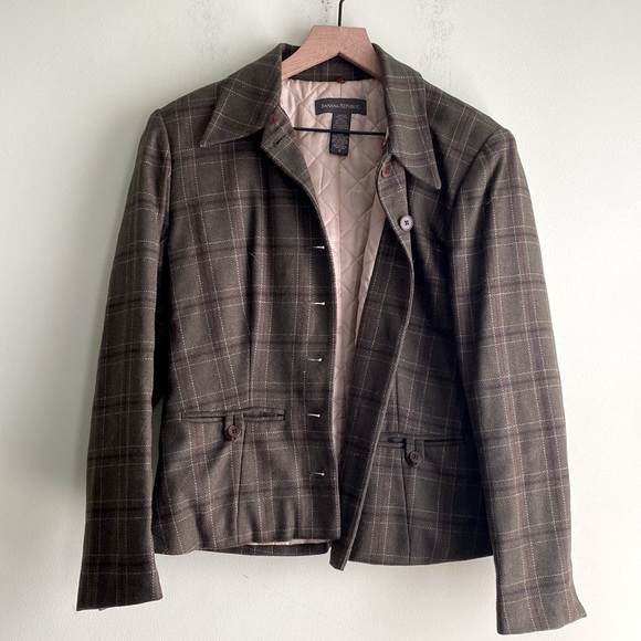 Banana Republic Jackets & Blazers - Banana Republic Plaid Button Front Wool and Cashmere Blazer